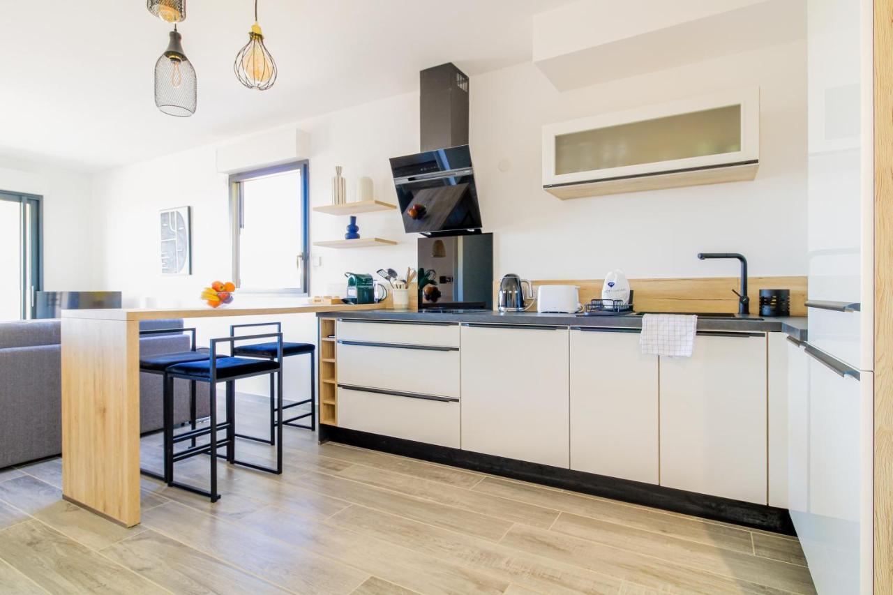 Apartamento Select' - T2 A Saint-Clair Avec Terrasse, Piscine Et Parking ! - 180Sud-A12 Le Lavandou Exterior foto